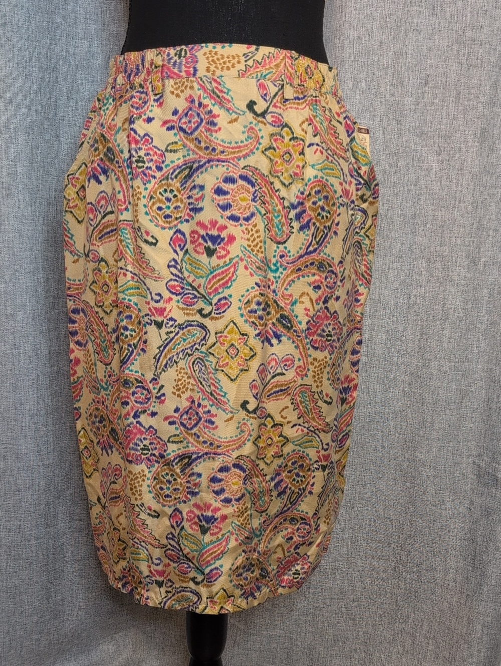 NWT Vintage 100% Silk Paisley Pencil Skirt